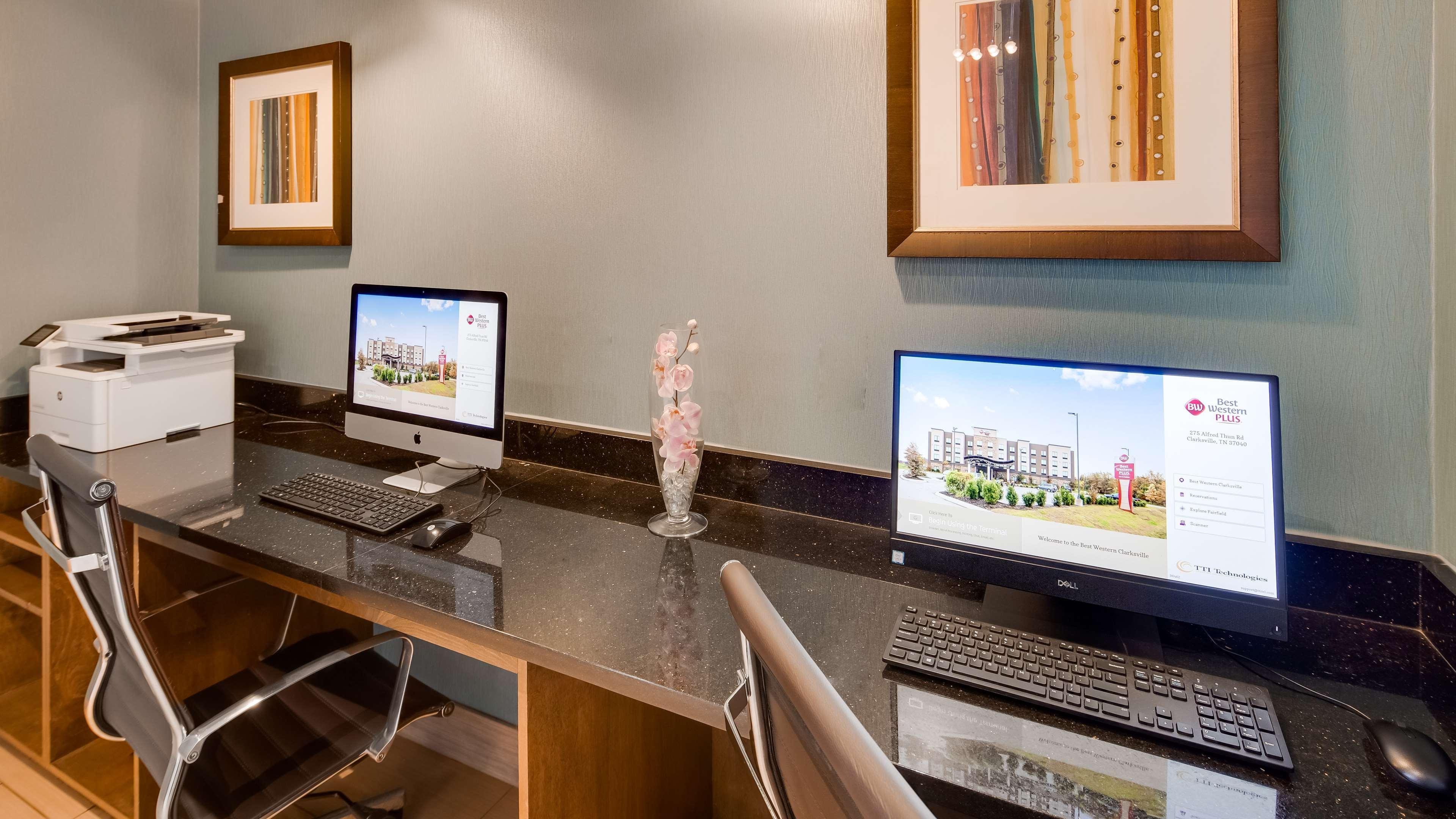 Best Western Plus Atrium Inn & Suites Кларксвилл Экстерьер фото
