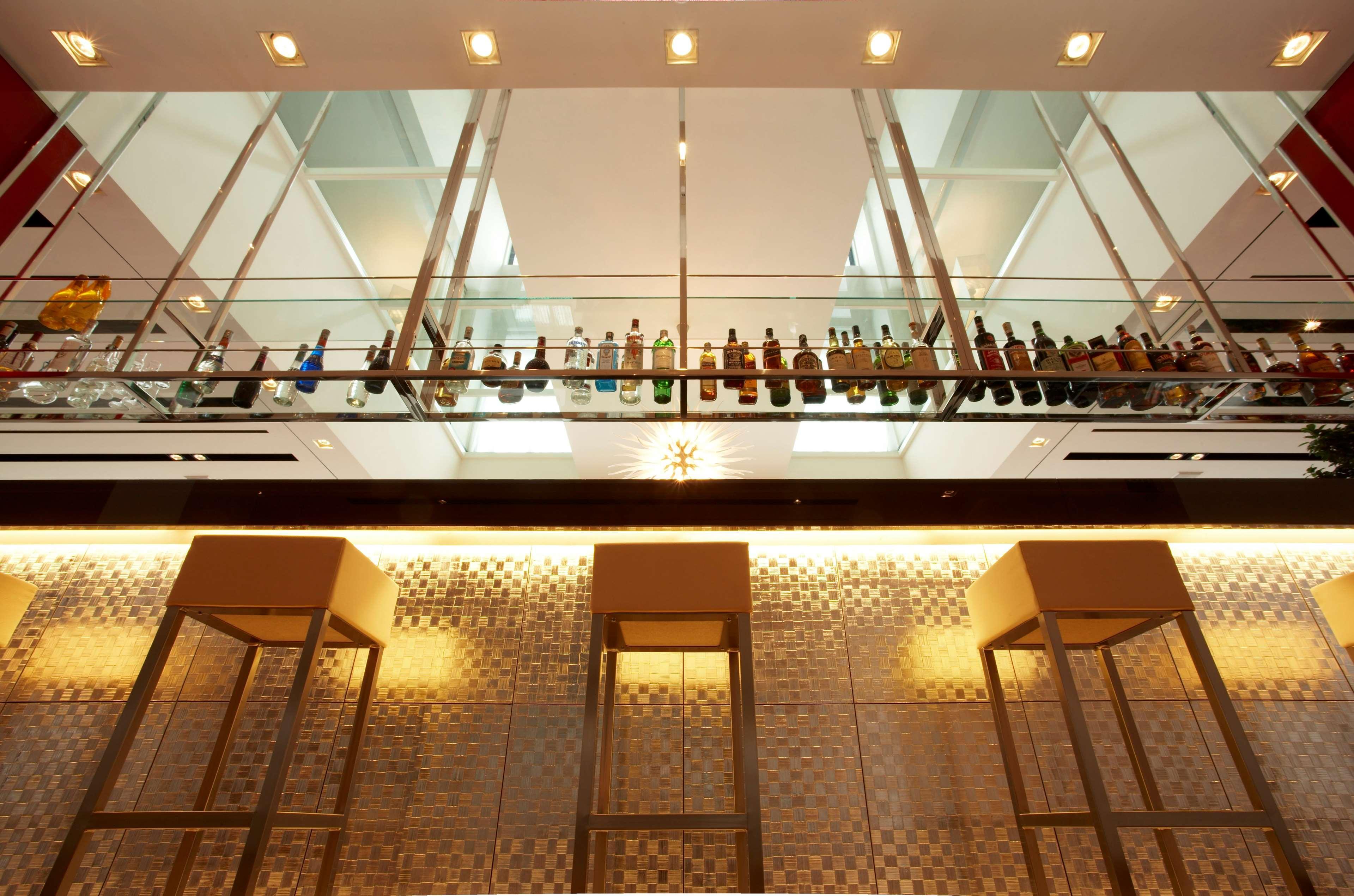 Best Western Plus Atrium Inn & Suites Кларксвилл Экстерьер фото