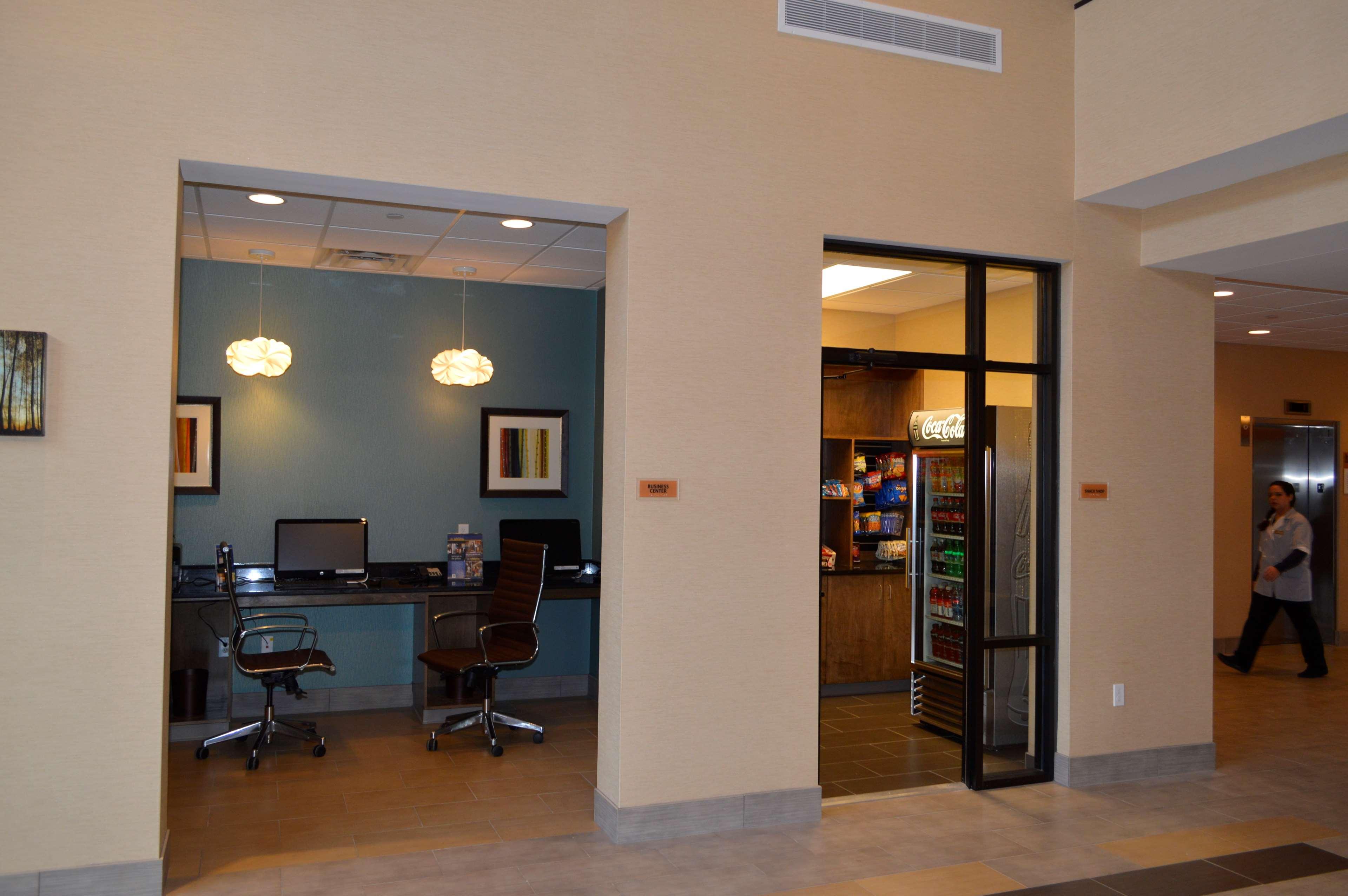 Best Western Plus Atrium Inn & Suites Кларксвилл Экстерьер фото